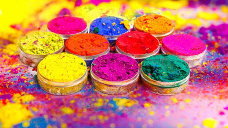 Read more about the article धूलंडी क्यों मनाई जाती है ? | Why is Dhulandi celebrated?